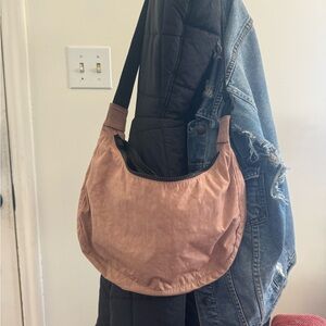 Baggu Medium Crescent Bag